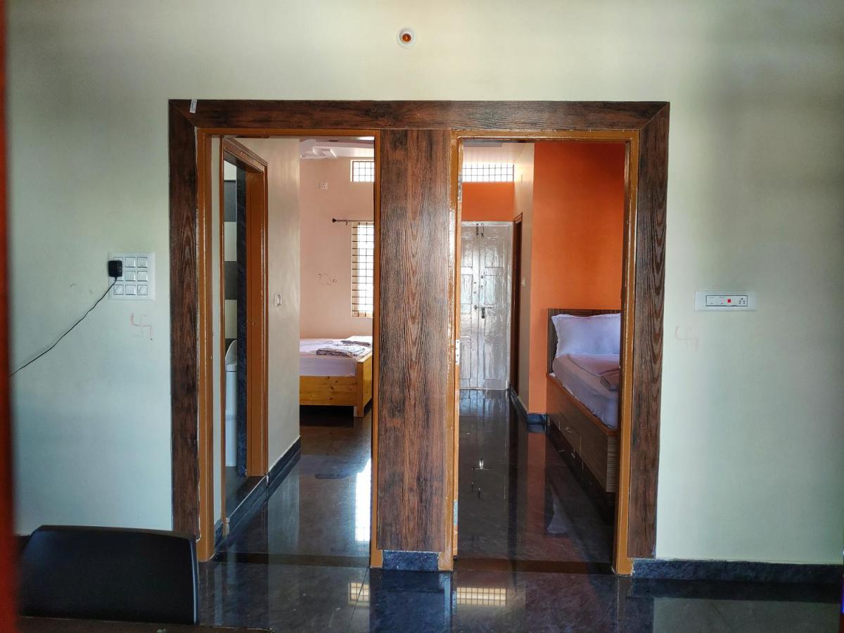 Vijayanagara Home Stay Hampi Eksteriør bilde