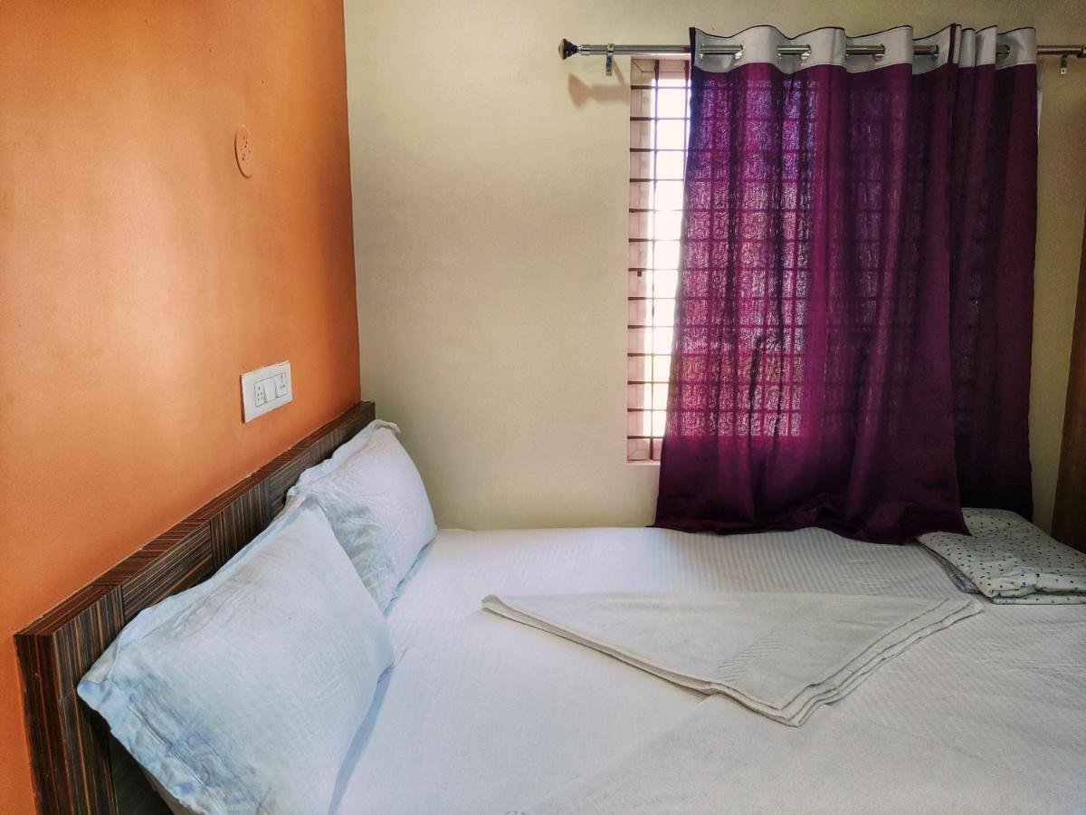 Vijayanagara Home Stay Hampi Eksteriør bilde